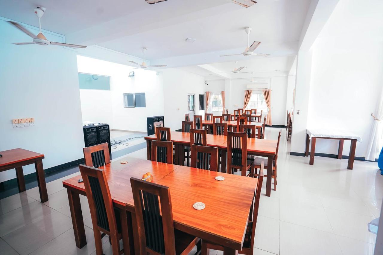 Sun Ray Rest House Passikudah Экстерьер фото